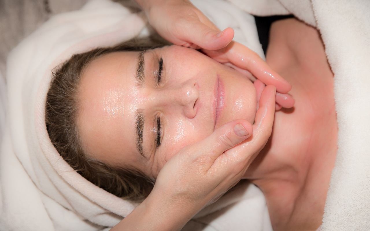 masaža kao tretman lica protiv bora